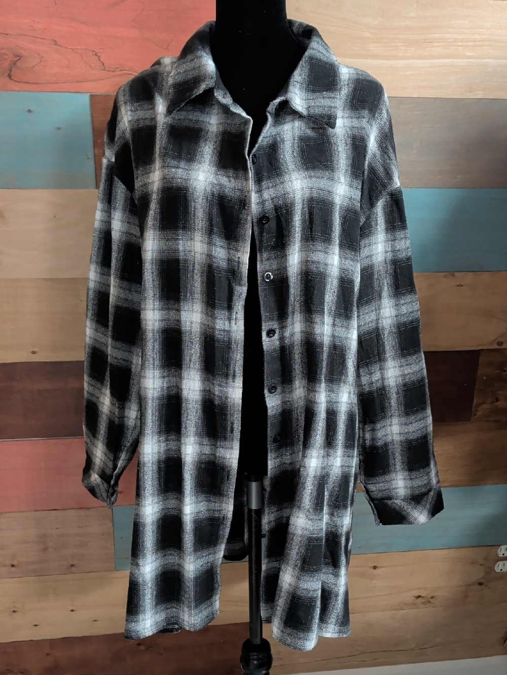 SHEIN Black & White Plaid Button-Down Shirt